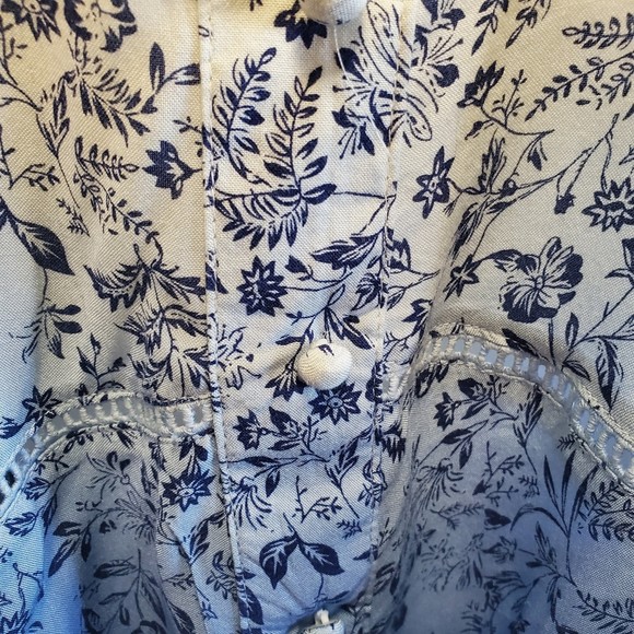 Blue Pepper Sleeveless Tank Blouse Boho Blue White Ombre Floral Print Sz Med - Picture 3 of 10